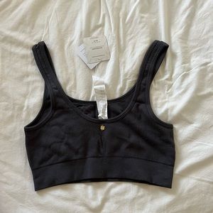 Fabletics Cloud Seamless Scoop Back Rib Knit Bra in Pewter